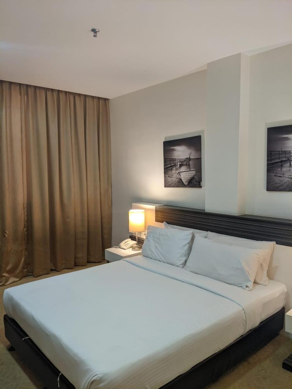 The View Hotel Segamat Dış mekan fotoğraf